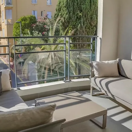 Upstays Forville Terrace 68m2 Cannes