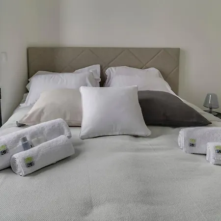 Immogroom- Modern - Elegant - Close To The -ac *