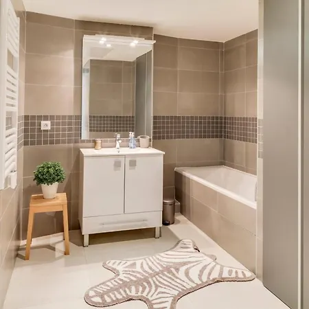 Apartment Immogroom- Modern - Elegant - Close To The -ac *